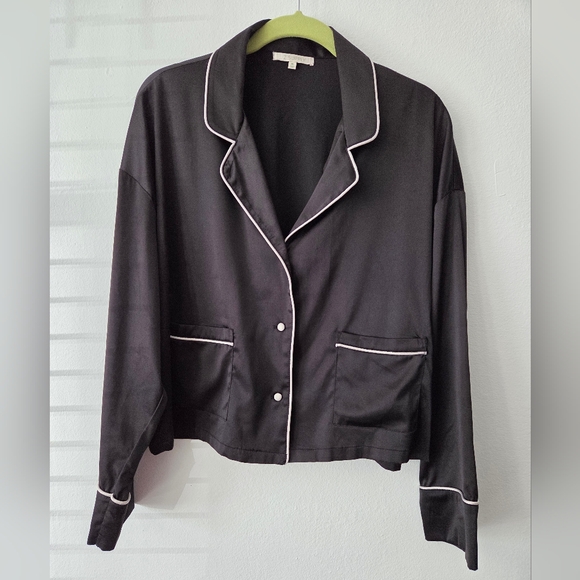 STAY GOLDEN Top - Picture 2 of 5